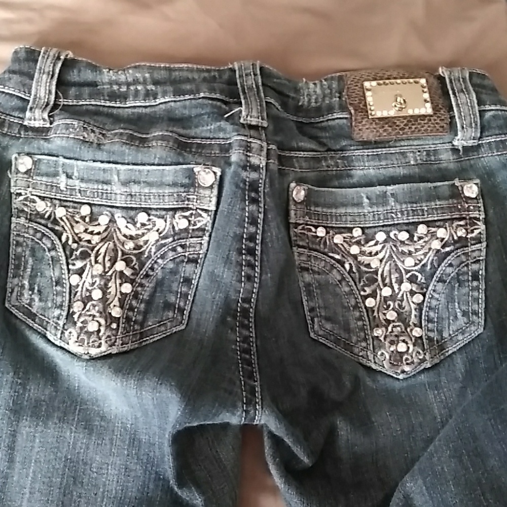 Jeans - Picture 2 of 3